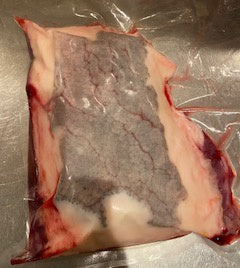 鯨舌【さえずり】冷凍生1kg　ブロック　ニタリ鯨
